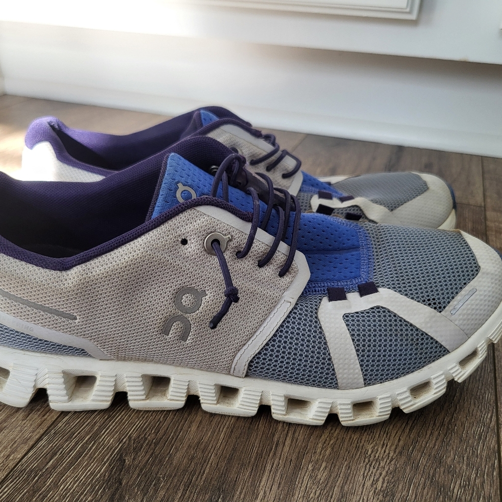 On Cloud 5 Push Womens 9 Lavender/Chambray Running Gym Casual Sneakers Shoes